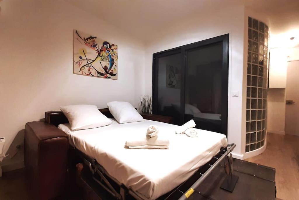 Ferienwohnung Midnight In Paris Montmartre Exterior foto