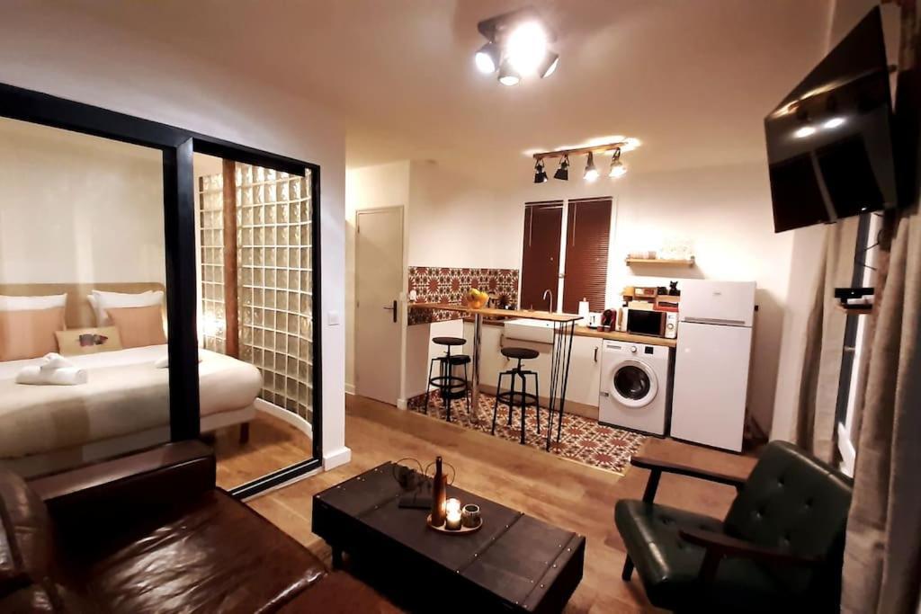 Ferienwohnung Midnight In Paris Montmartre Exterior foto